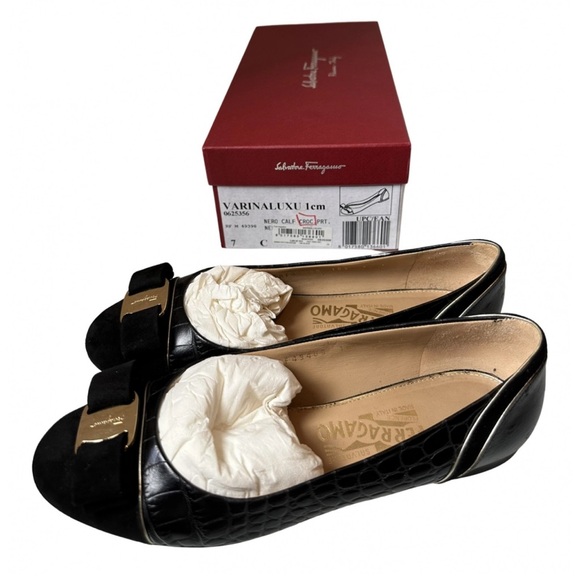 C Salvatore ferragamo black vara bow flats - Picture 1 of 4